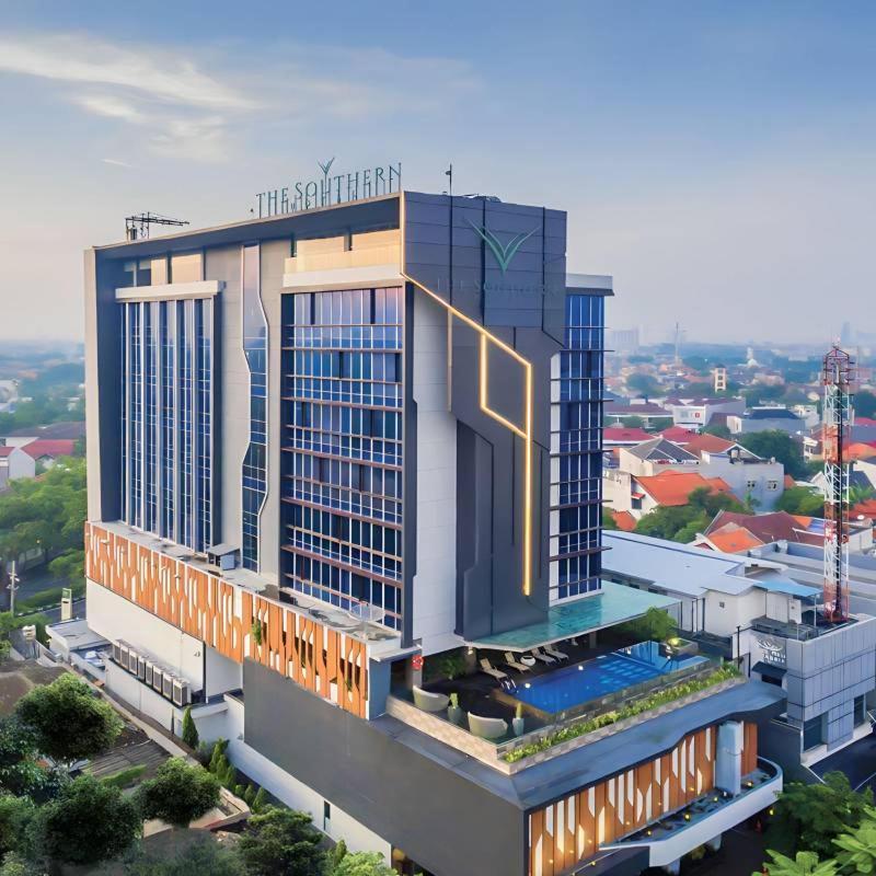 Ibis Styles Jemursari Hotel
