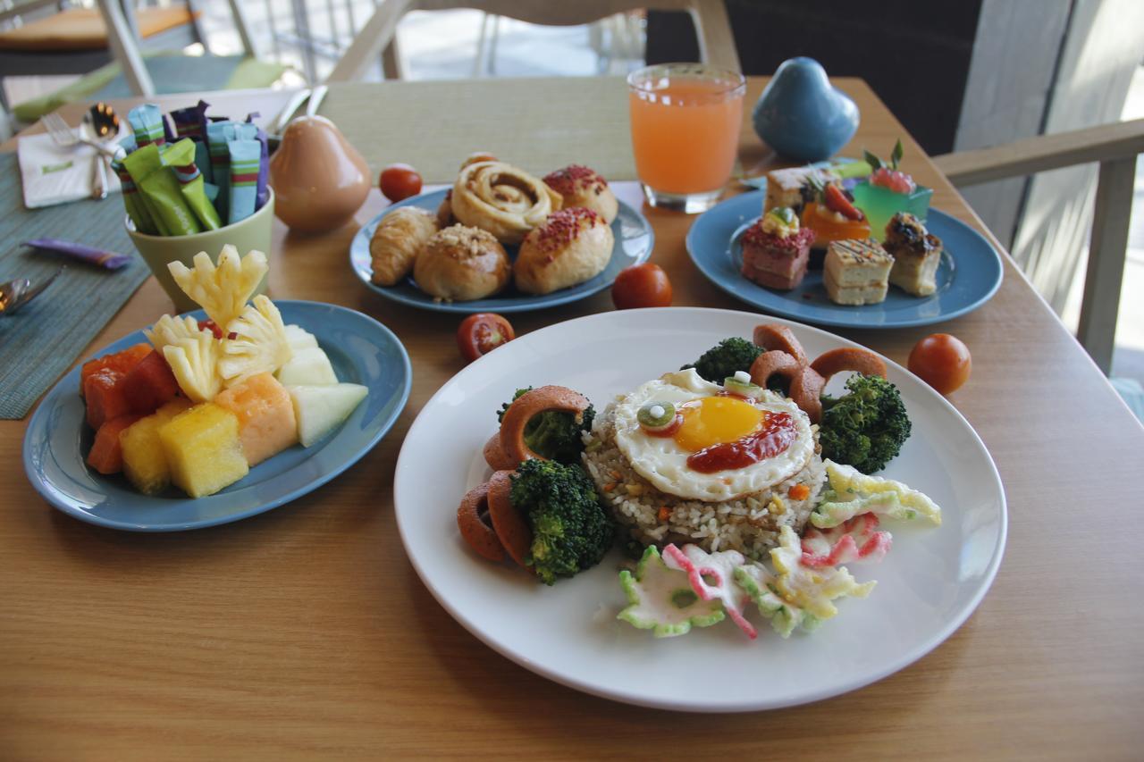 Ibis Styles Jemursari 4*